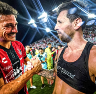Messi xin lỗi đối thủ vì ăn mừng quá khích