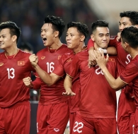 6 tân binh được HLV Troussier gọi lên ĐT Việt Nam đấu Palestine gồm những ai?
