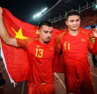 'Ngoại binh' ồ ạt chuồn về nước, Trung Quốc lo bạc mặt trước trận gặp đội tuyển Việt Nam